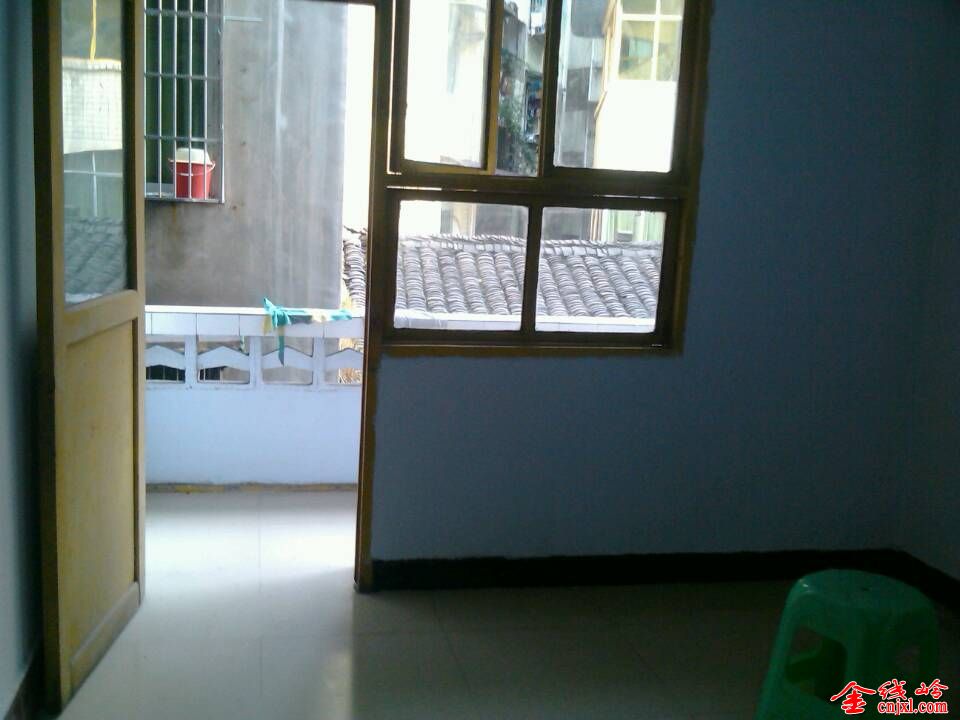 Ƭ 004.jpg