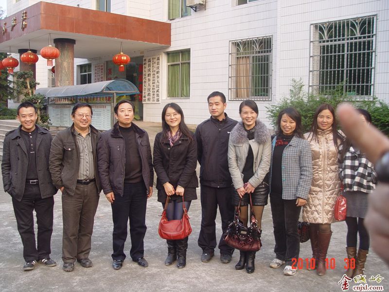 YQiu7jyE.jpg