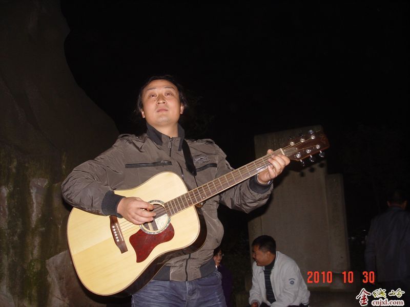 QFcMrizW.jpg